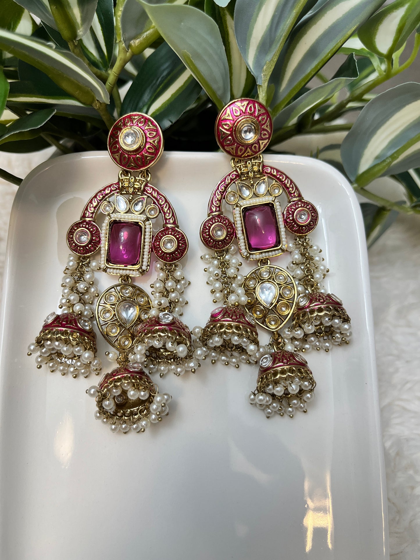 Isha Earring (pink)